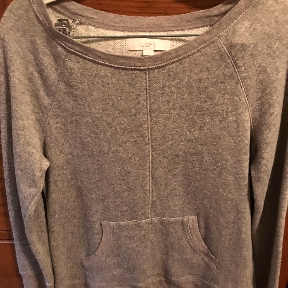 Sweatshirt